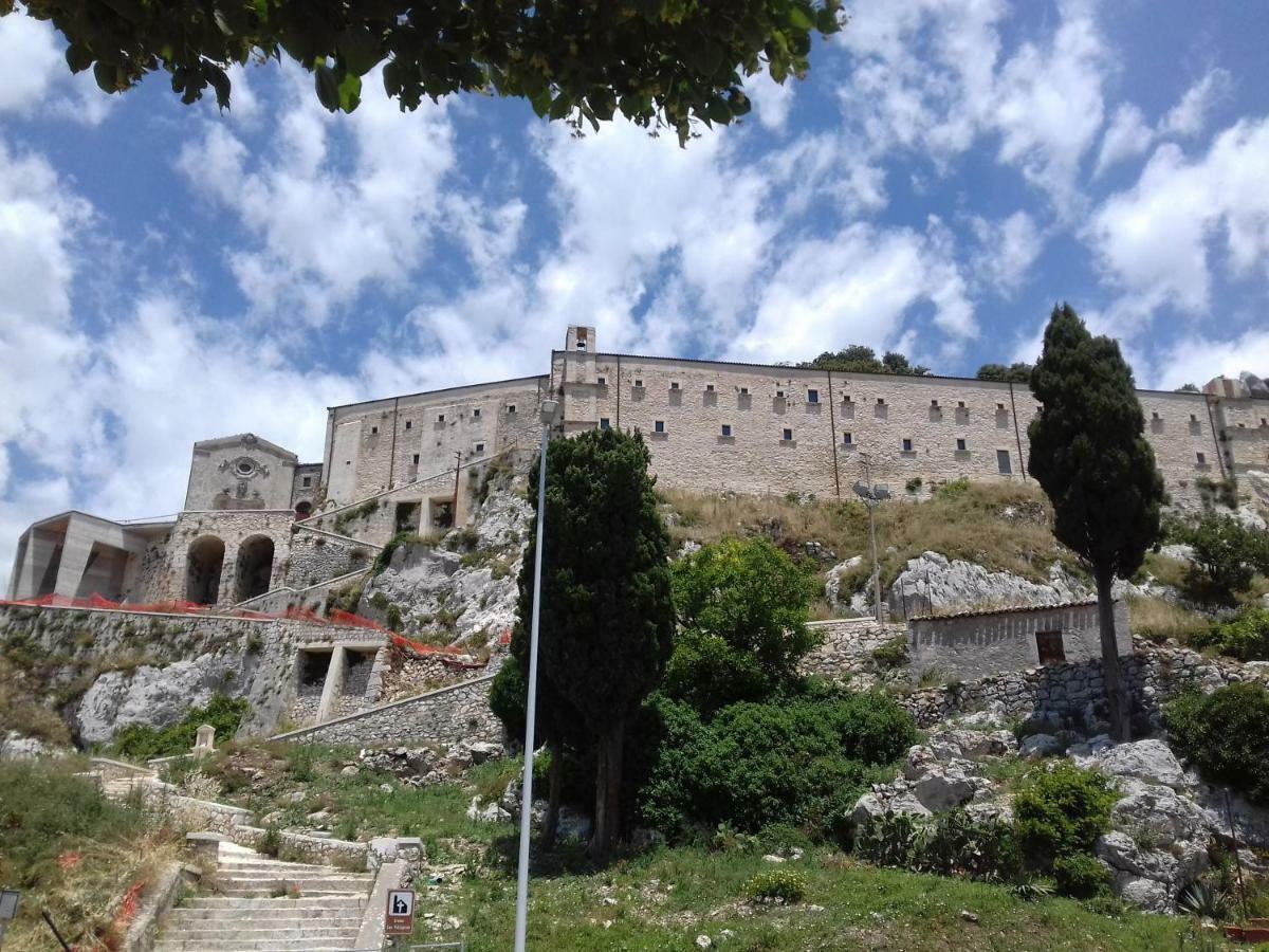 La Casuzza Del Centro Villa Sciacca Exterior foto